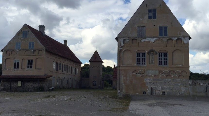 Bergsjöholm Slott, Sweden